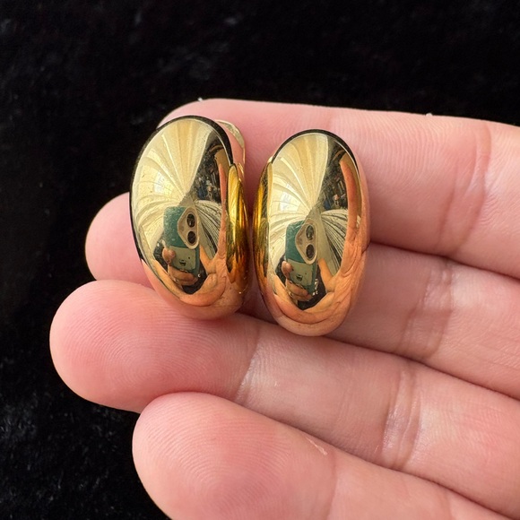 Vintage Christian Dior Gold-Tone Clip-on Earrings - Picture 1 of 9